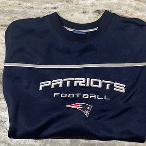 Excellent condition! Women’s Reebok, NFL patriots football sweatshirt